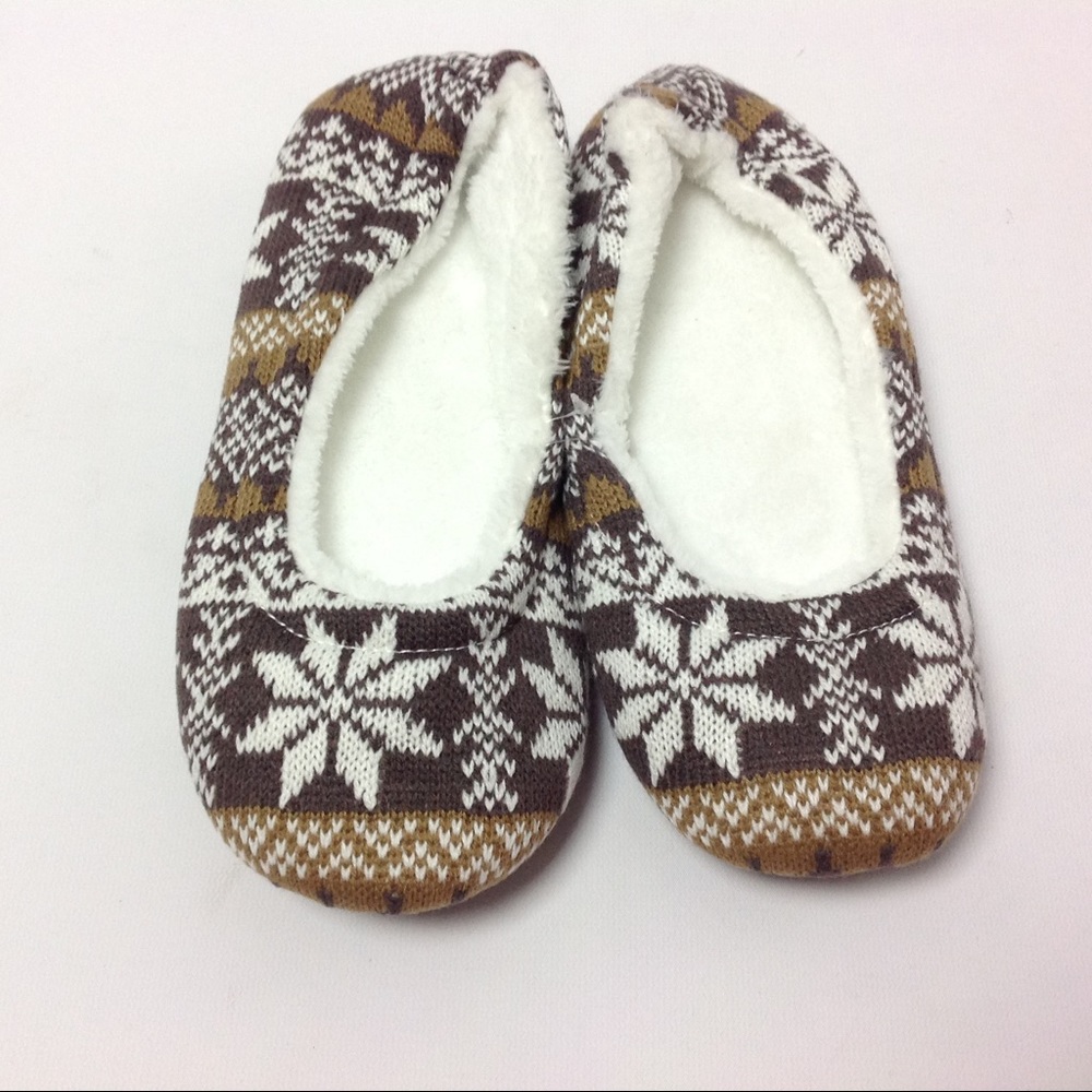 New Ofoot Slippers Size M/L US 7-8 Brown